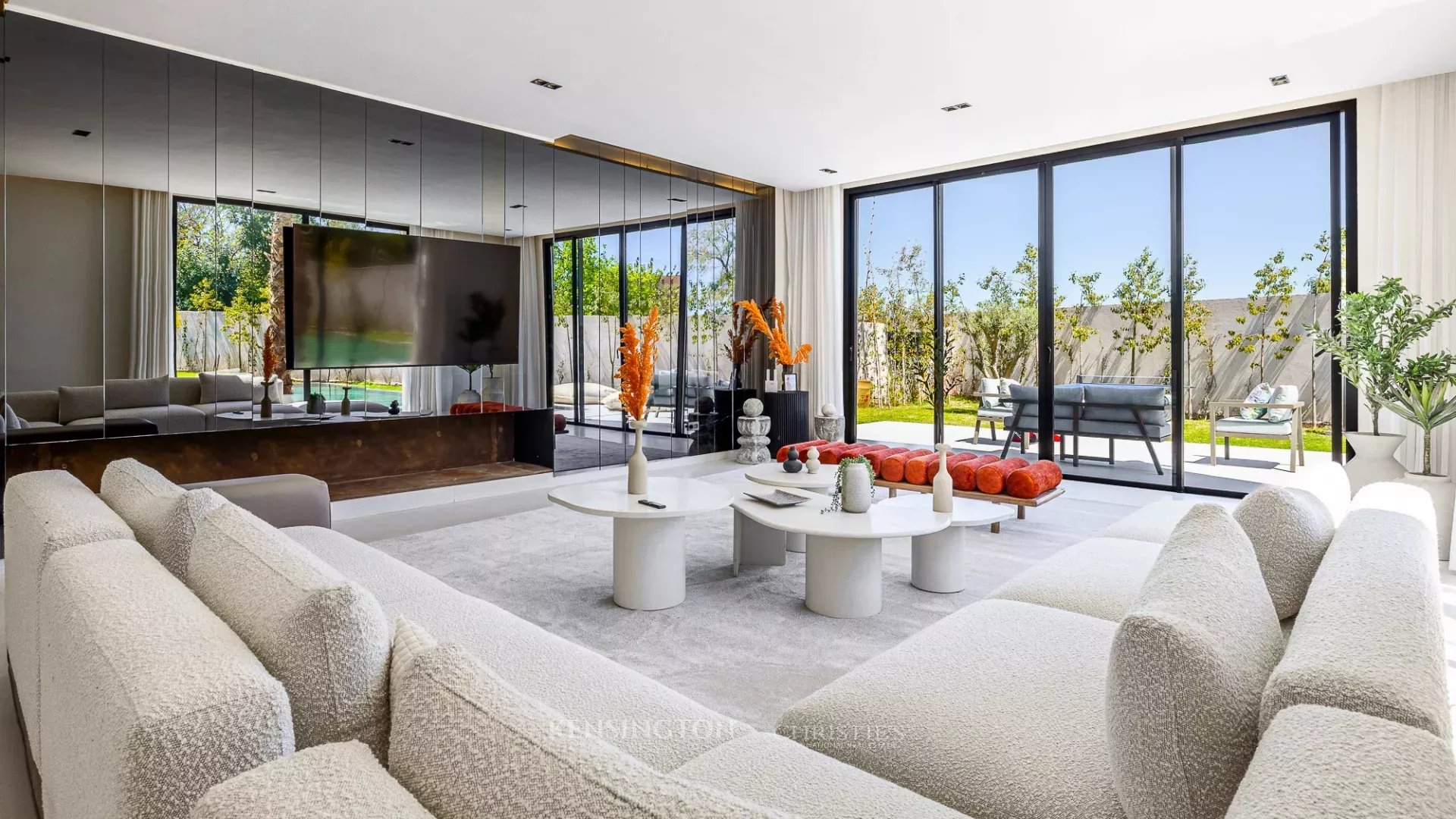 6 Bedroom Villa/Townhouse's Image 5