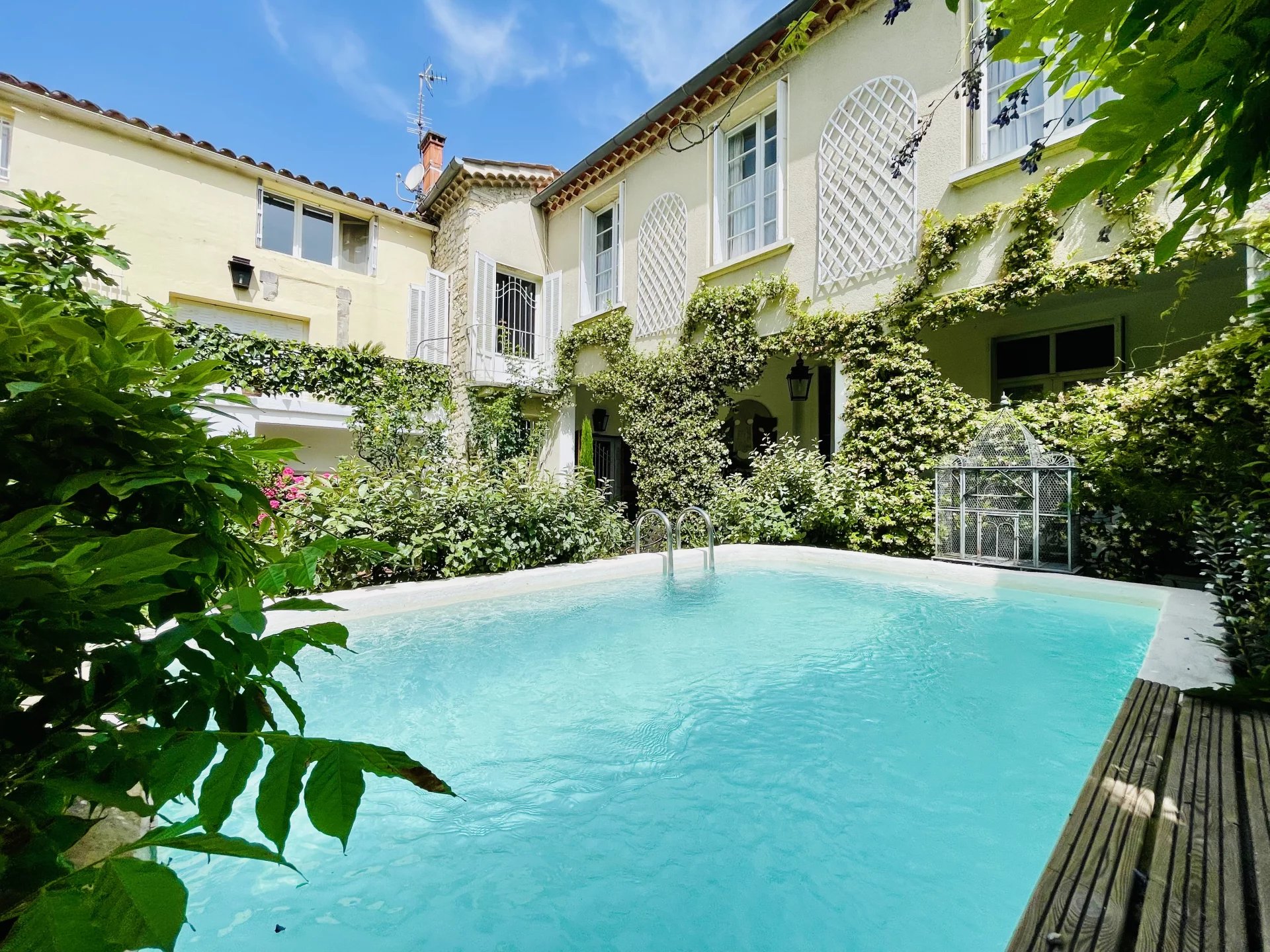 Agence immobilière de 