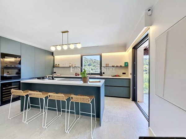 Luxury Villa for Sale in Saint-Paul-de-Vence | Modern Family Estate — photo 5