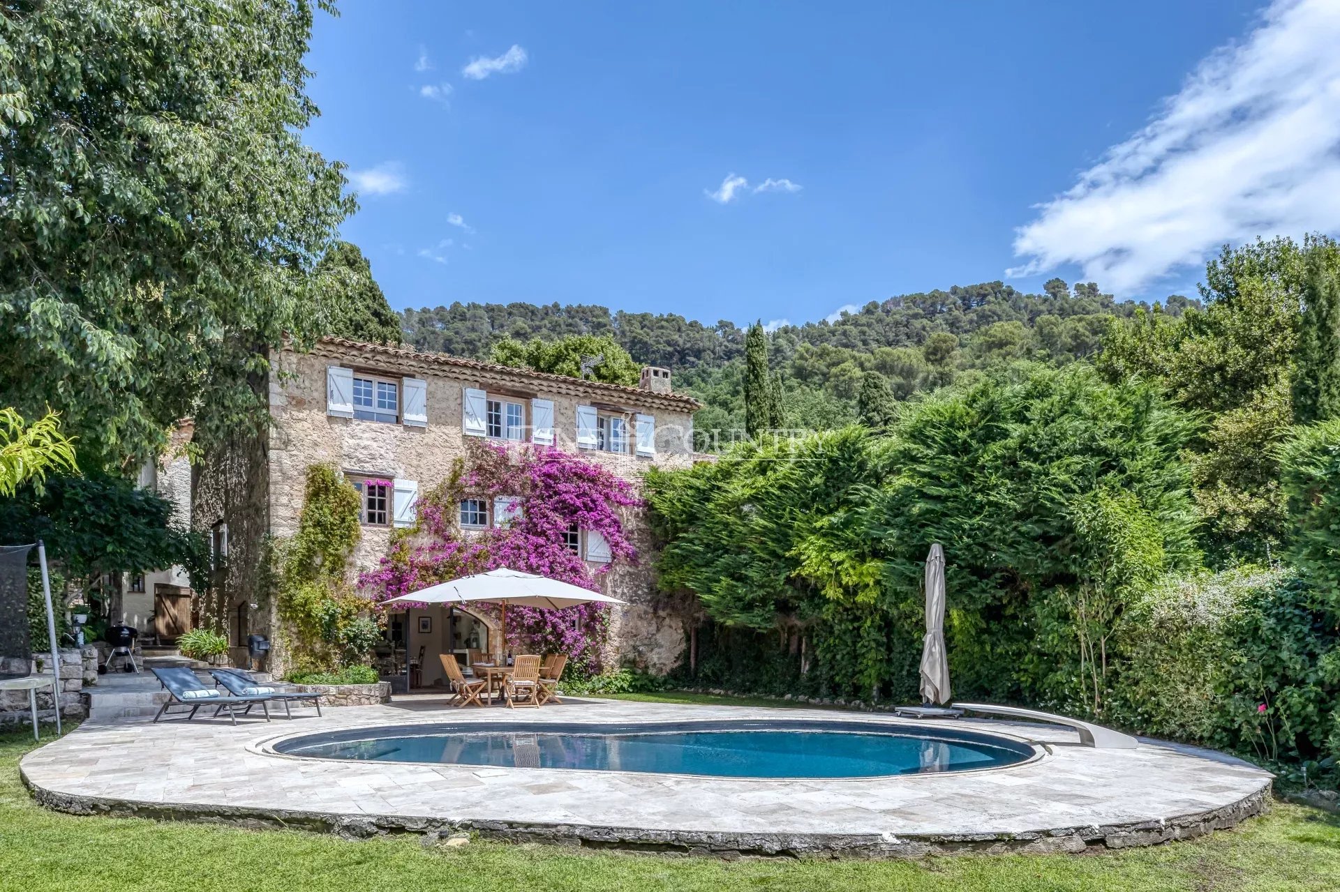 Photo of For Sale Stone property in Cabris