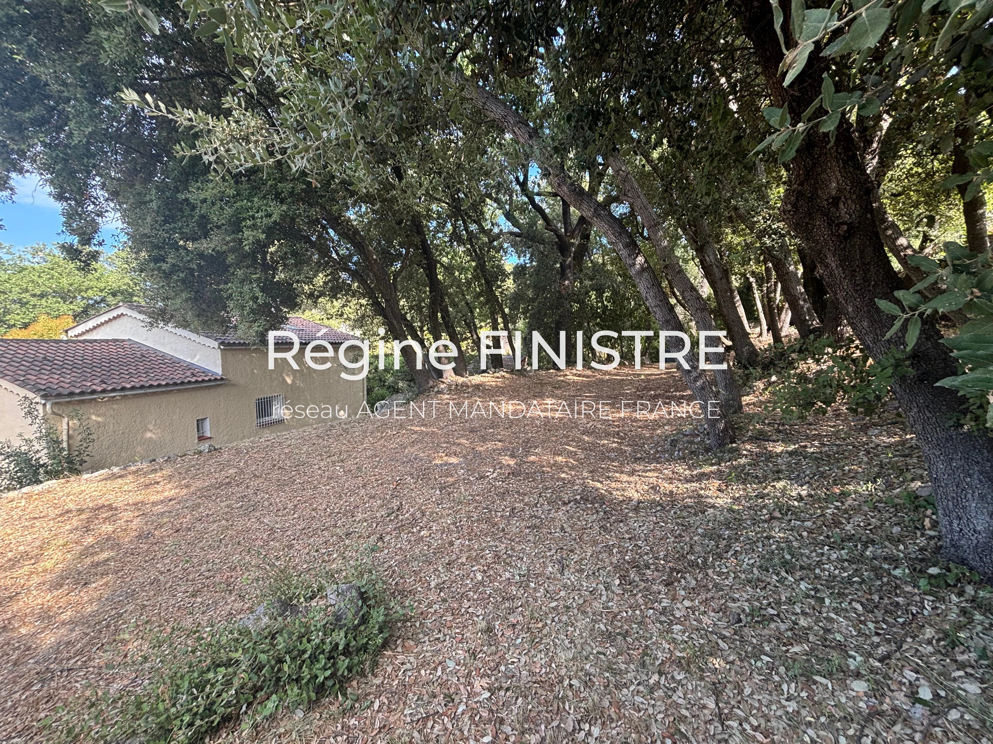 TRANS EN PROVENCE MAISON T6 129 M2 HABITABLE RENOVEE 4 CHAMBRES 2 SALLE D EAU-GARAGES — photo 7