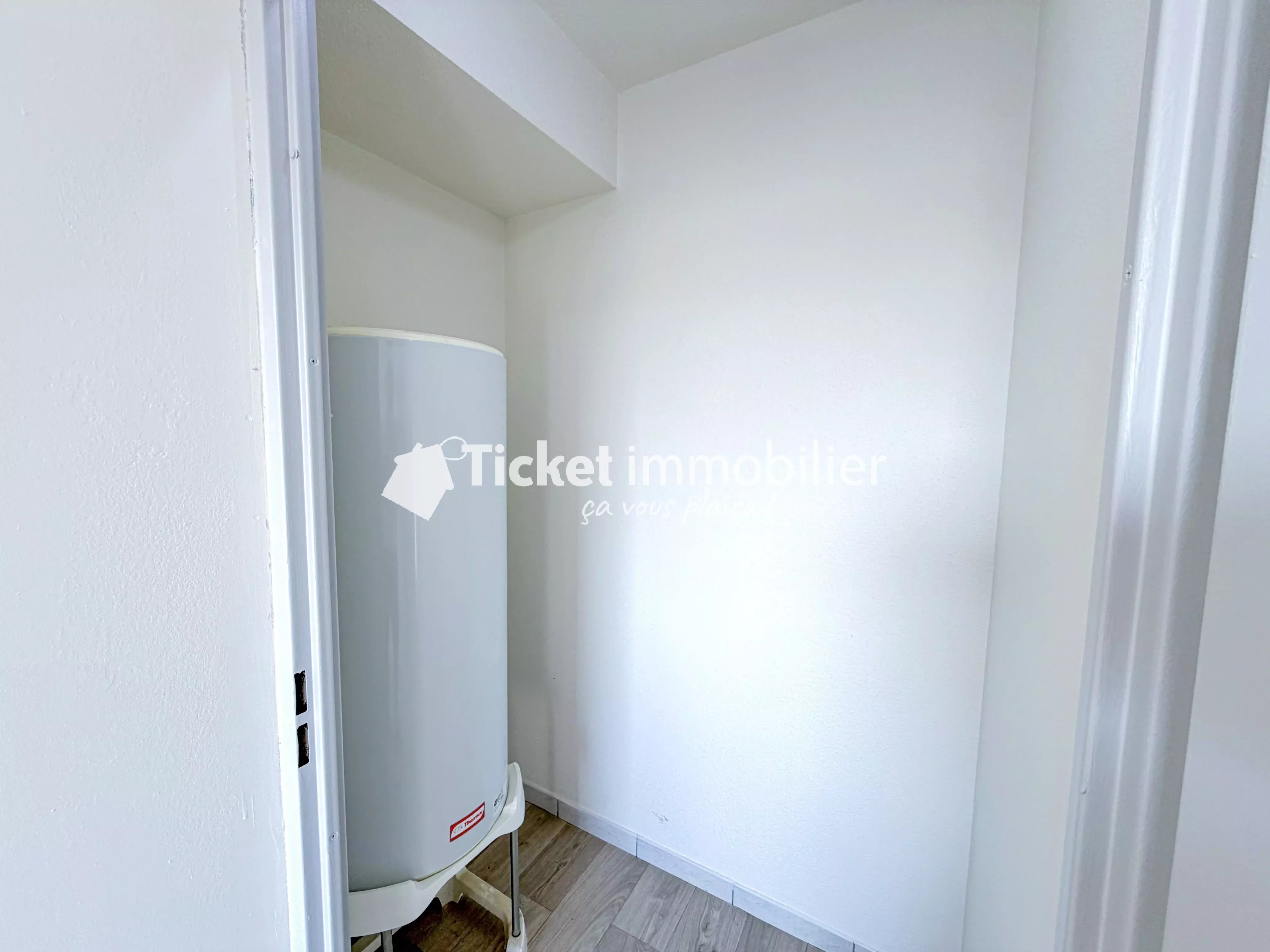 APPARTEMENT T2 50m2 TARBES AVEC BALCON, PLACE DE PARKING ETC ... — photo 7