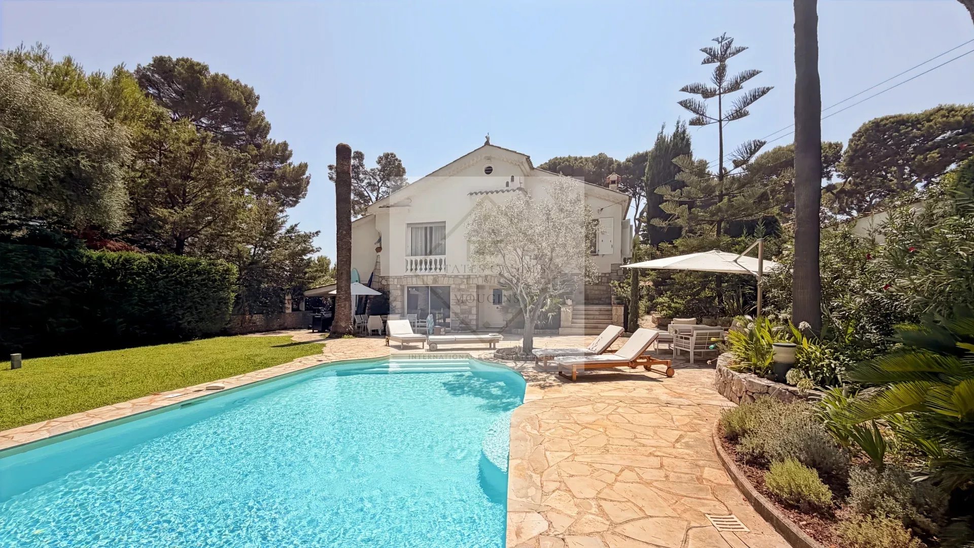 Magnifique villa rénovée au cœur du Cap d’Antibes — photo 14