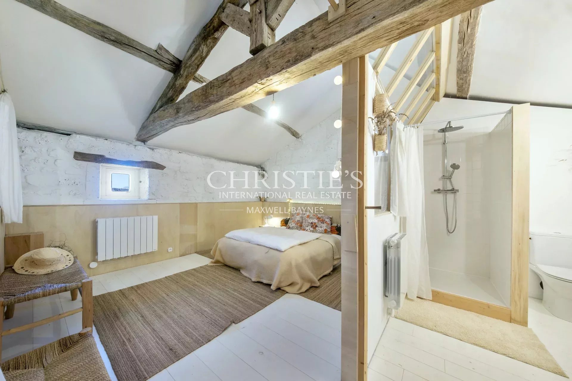 8 Bedroom Chateau's Image 32