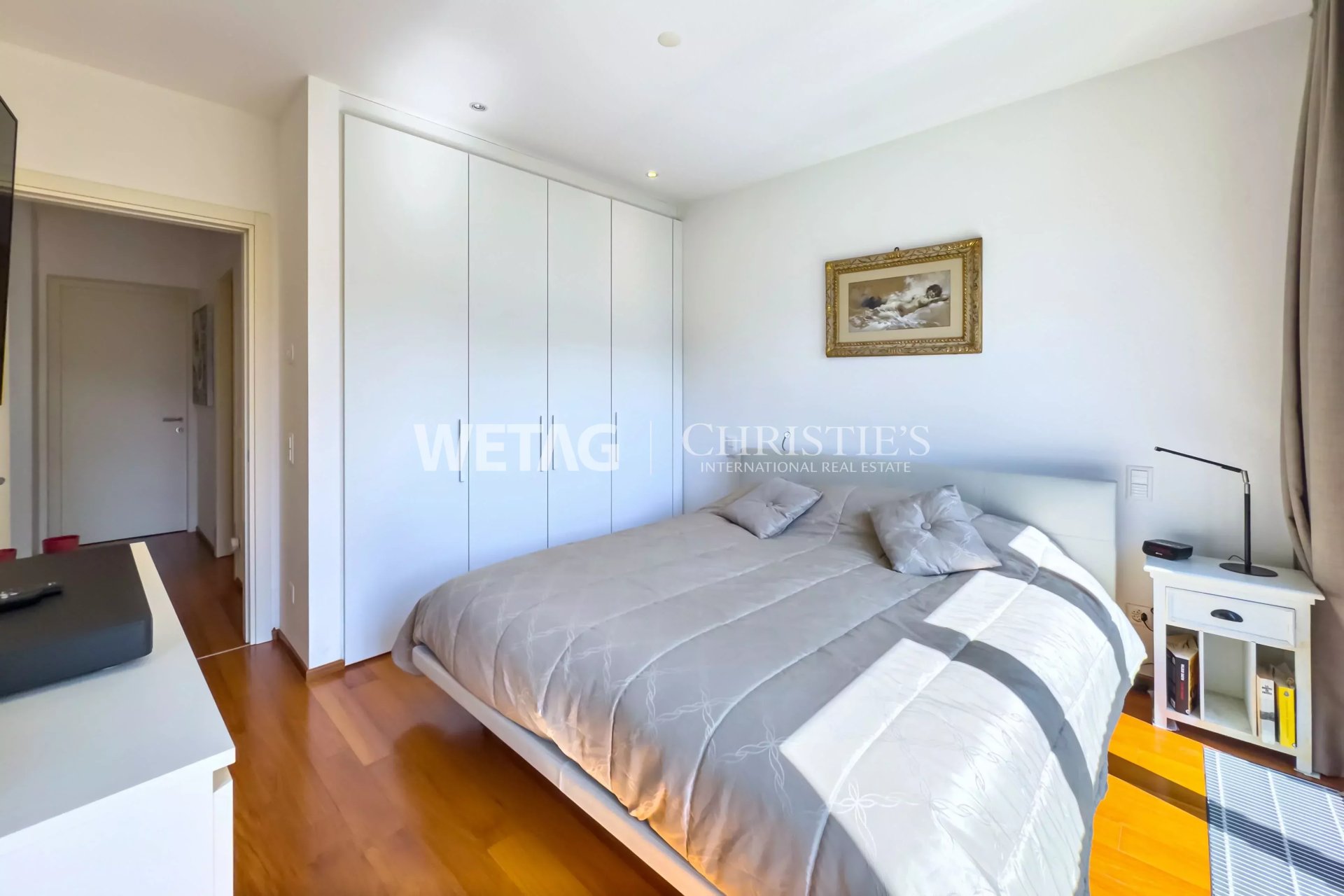 2 Bedroom Apartment/Flat's Image 4