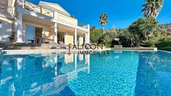 Superb architect-designed villa in a private estate in the hills above Falicon — photo 4