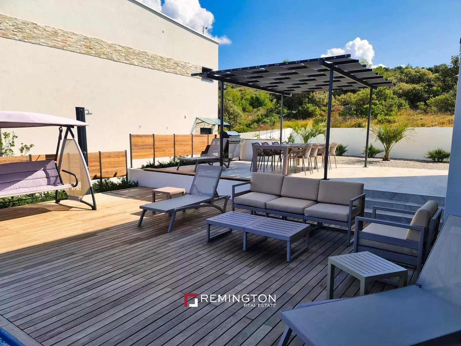 4 Bedroom Villa/Townhouse's Image 4