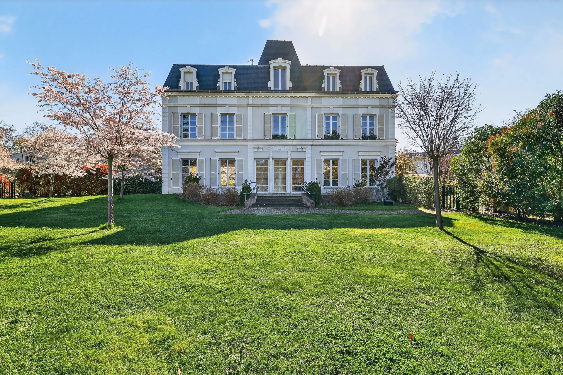 Rueil-Malmaison - CITY CENTER CHATEAU DE LA MALMAISON