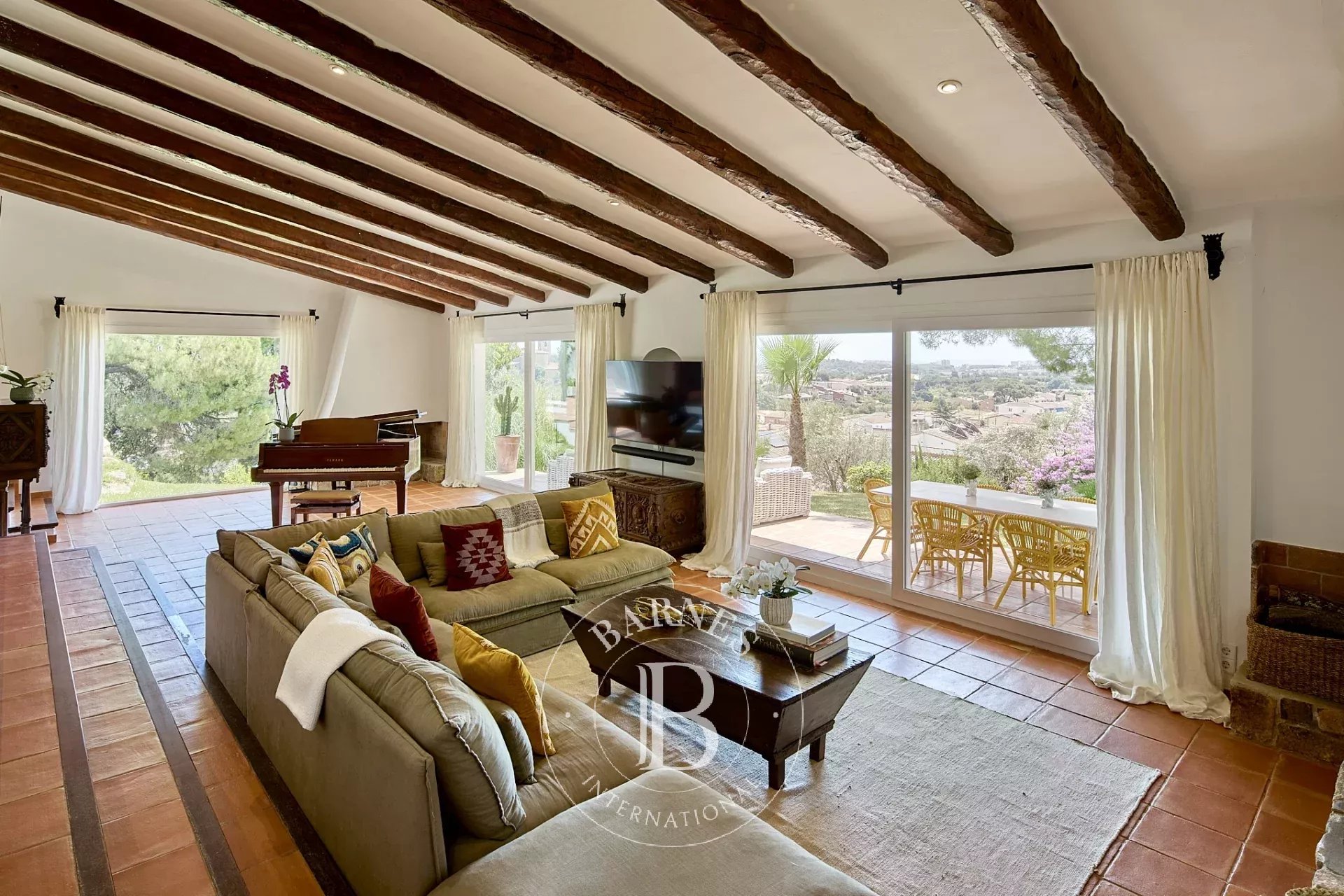 Villa récemment rénovée avec vue imprenable sur la mer et maison d'hôtes indépendante à Calonge, Costa Brava - picture 10