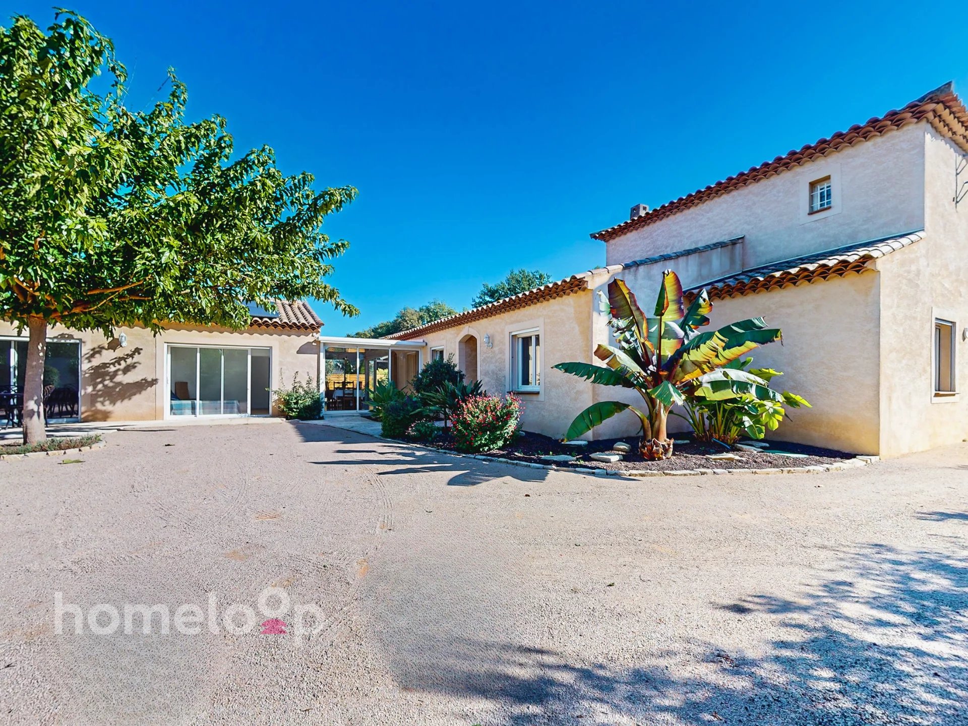 Achat Maison T10 à La Crau (83260) - 255m²