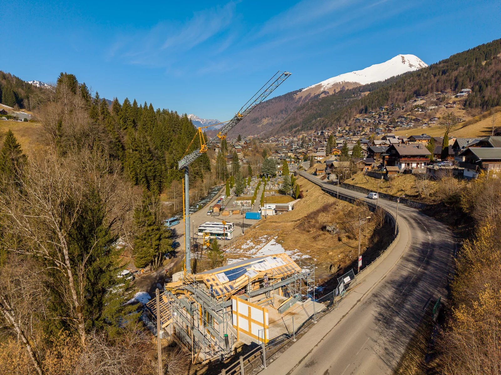 Photo of MORZINE – New-build 4-bedroom demi-chalet with panoramic views