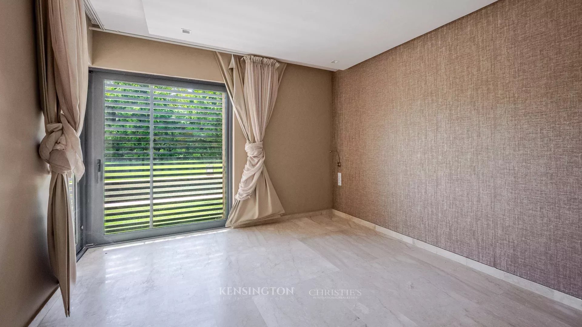 4 Bedroom Villa/Townhouse's Image 23