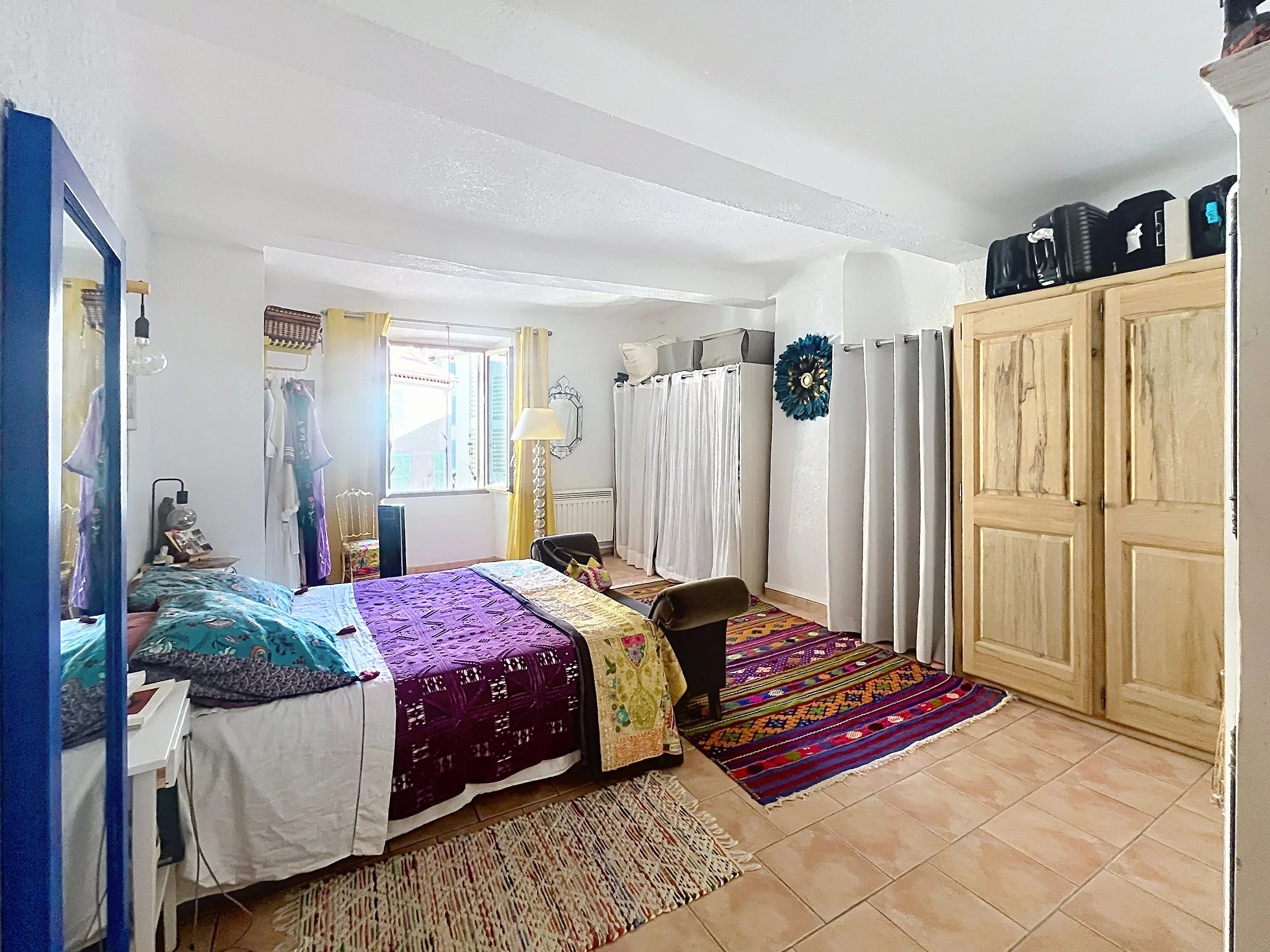 Charming triplex of 5 rooms with terrace in the heart of Cotignac