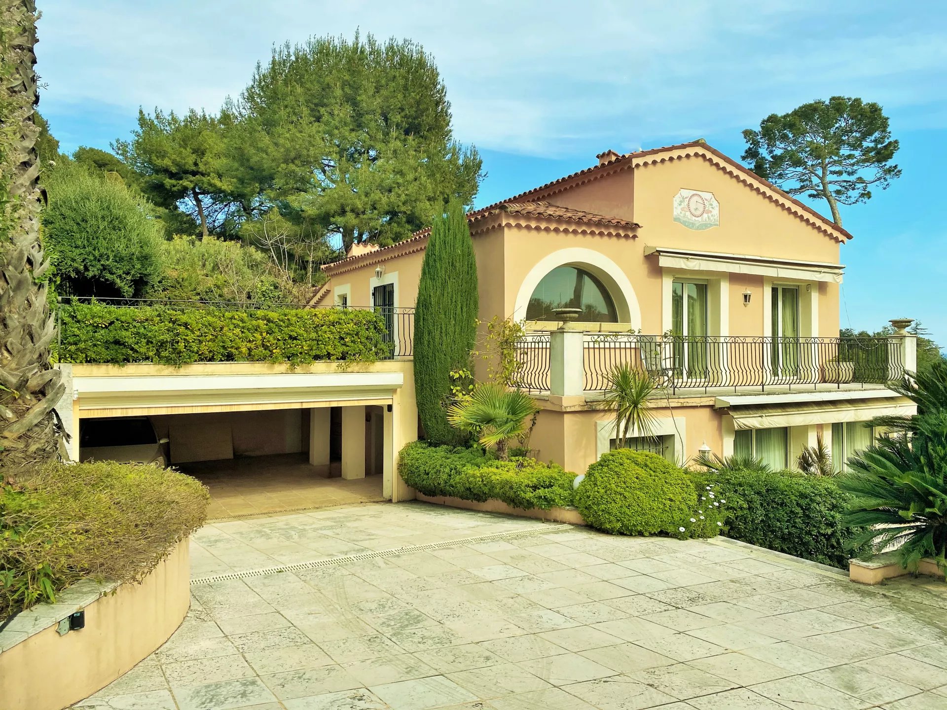 Cap d'Antibes-Charmante villa méditerranéenne  proche de la plage de la Garoupe