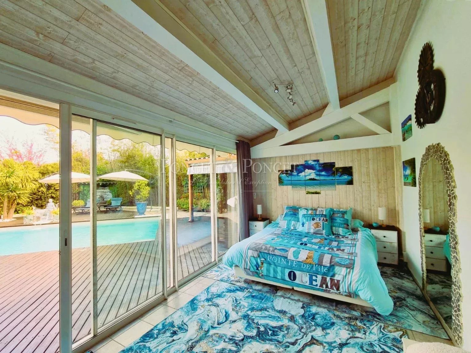 4 Bedroom Villa/Townhouse's Image 4