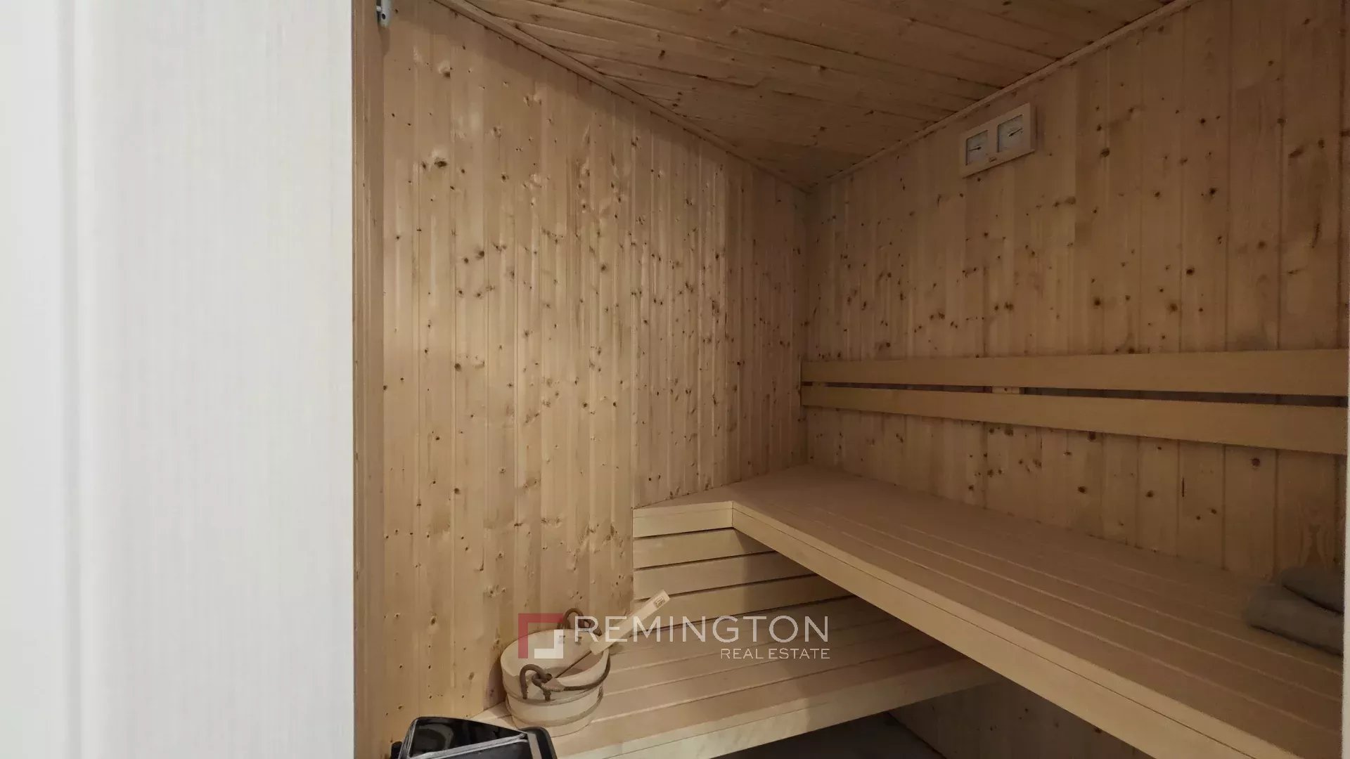 Villa/Townhouse's Image 8