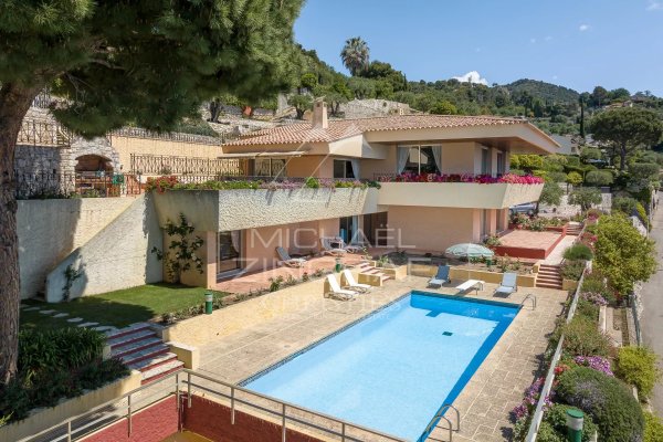 Architectural masterpiece in a prestigious domain in VILLEFRANCHE SUR MER — photo 3