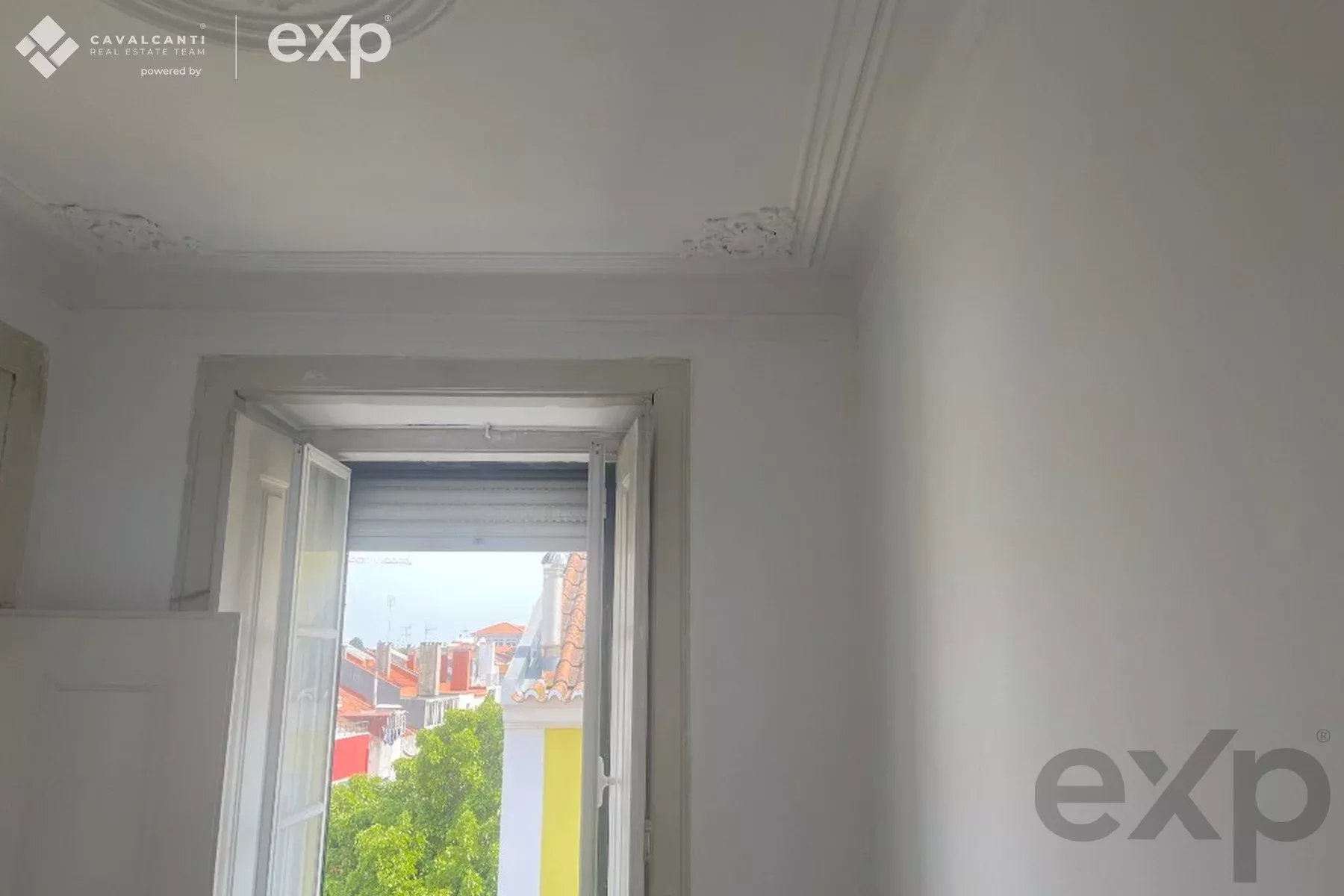 T2 WITH TEJO VIEW IN GRAÇA | AUTHENTIC CHARM IN THE HEART OF LISBON 87114945 image 4
