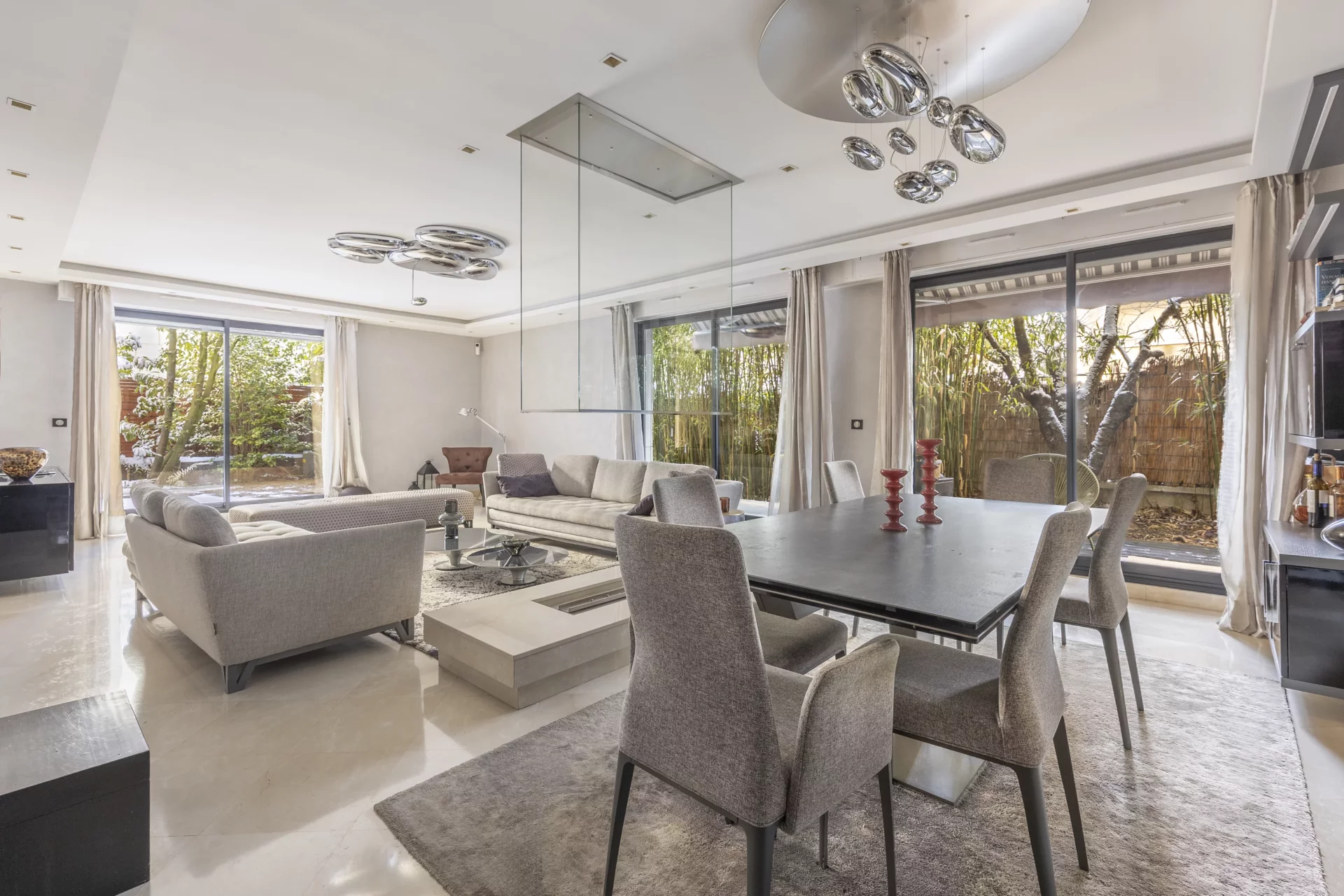 Neuilly-sur-Seine - LONGCHAMP