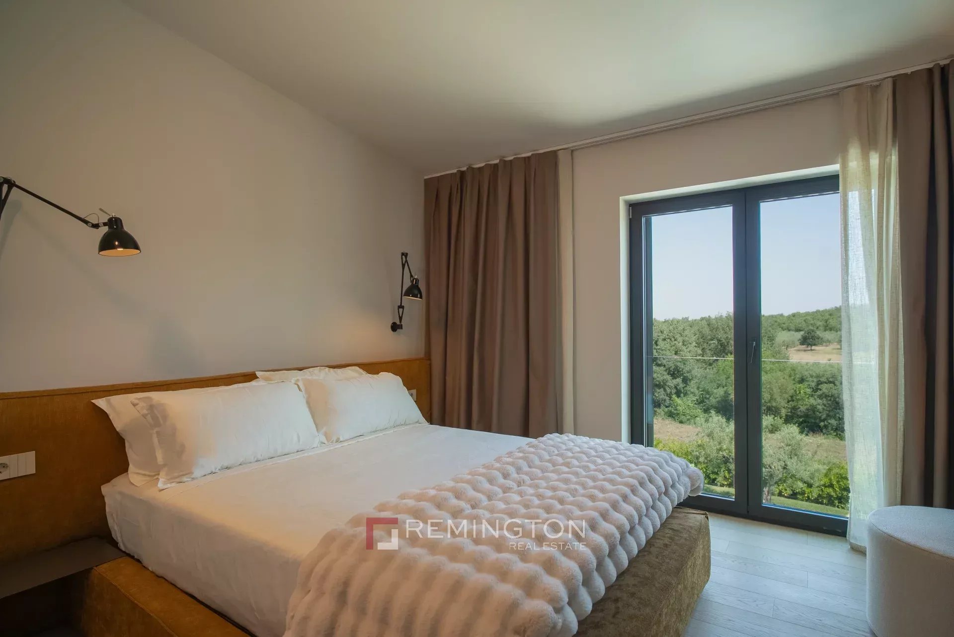 Villa/Townhouse's Image 12