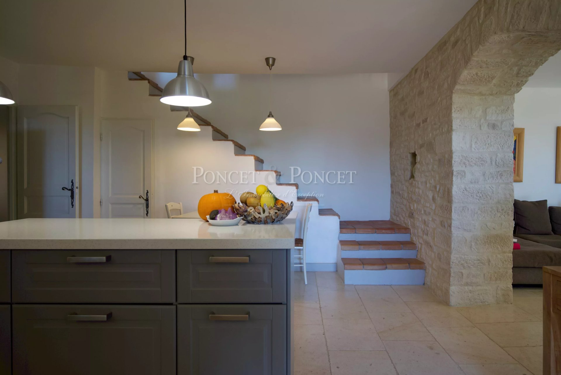 10 Bedroom Villa/Townhouse's Image 18