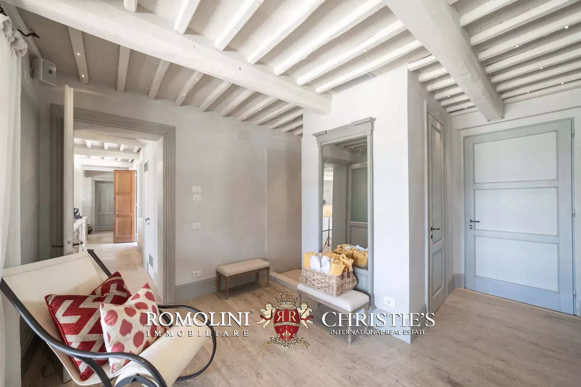 17 Bedroom Villa/Townhouse's Image 90