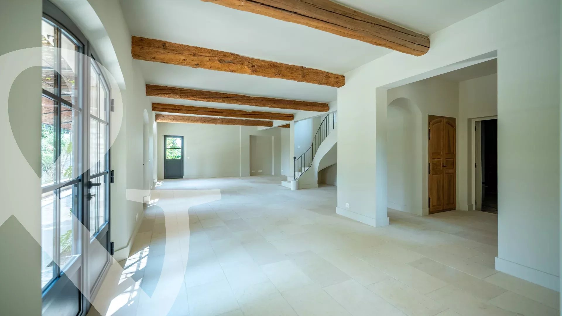 CONSTRUCTION NEUVE A PIED DU VILLAGE