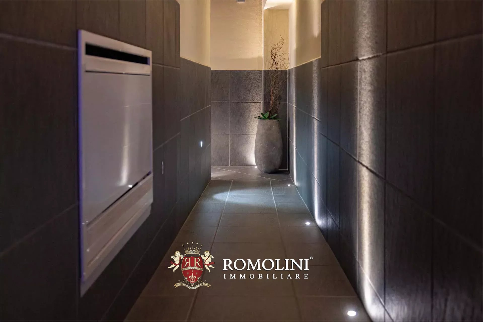 14 Bedroom Villa/Townhouse's Image 42