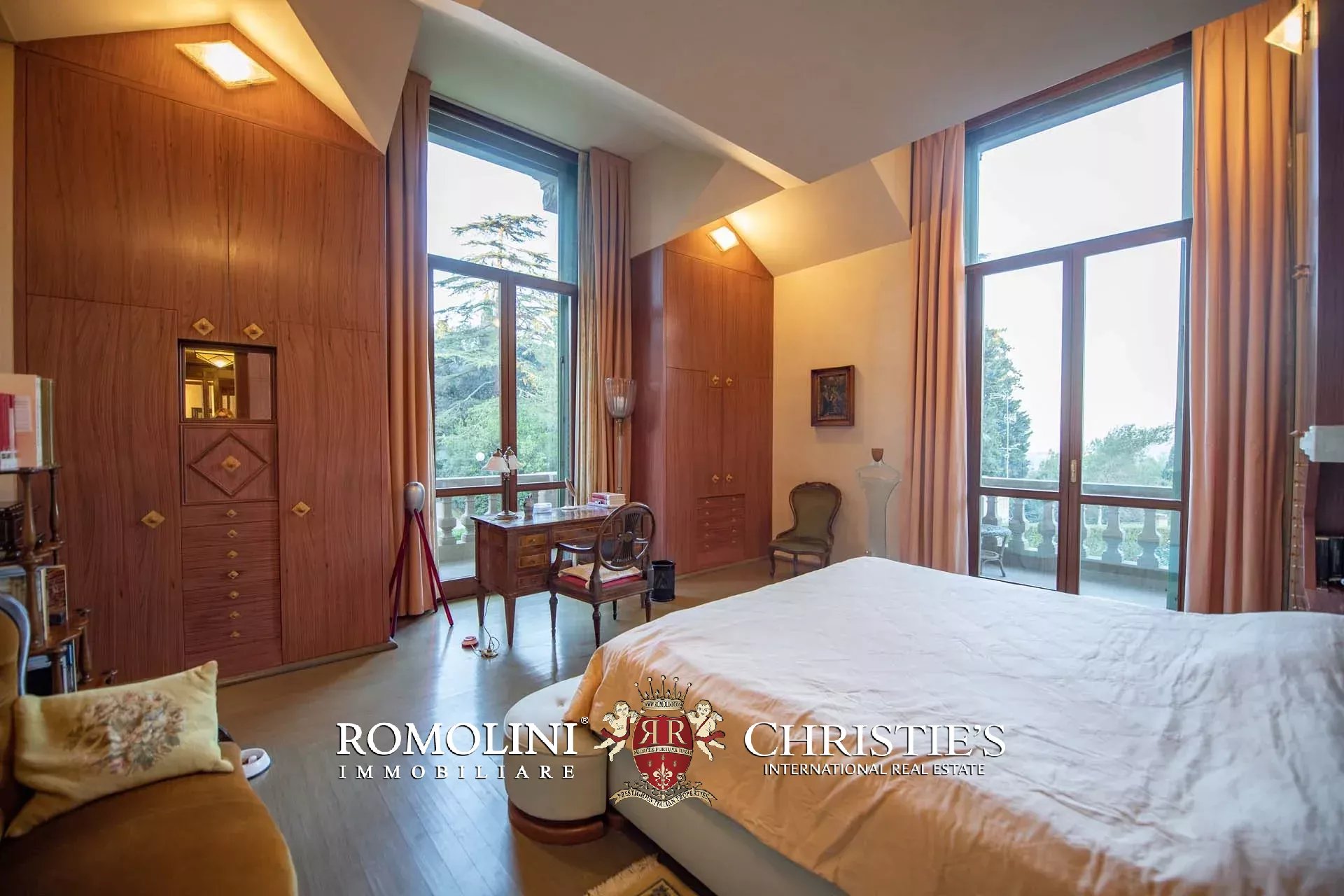 5 Bedroom Apartment/Flat's Image 7