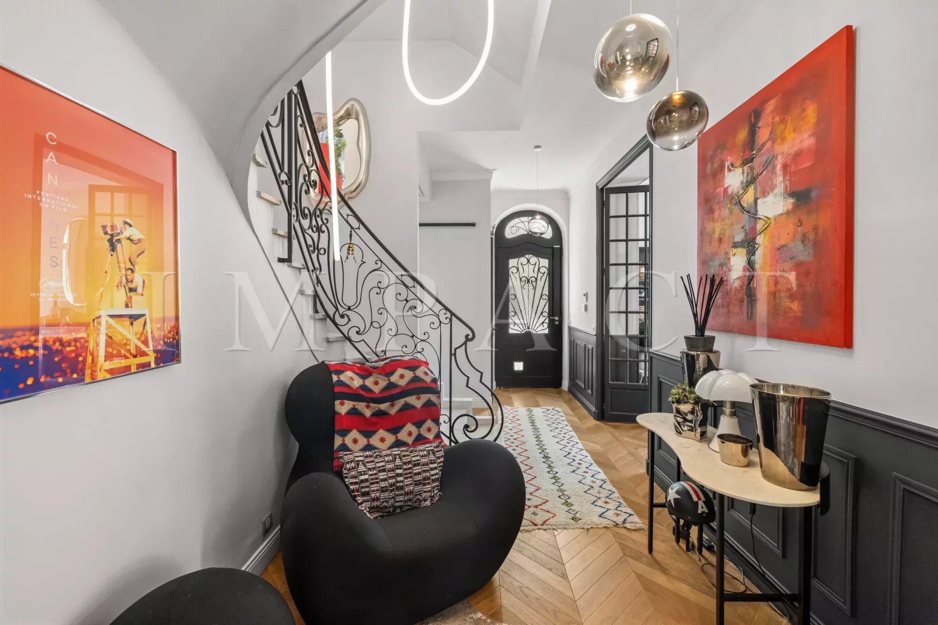 CANNES CENTRE VILLE MAISON RENOVEE A VENDRE  PISCINE PETIT JUAS -