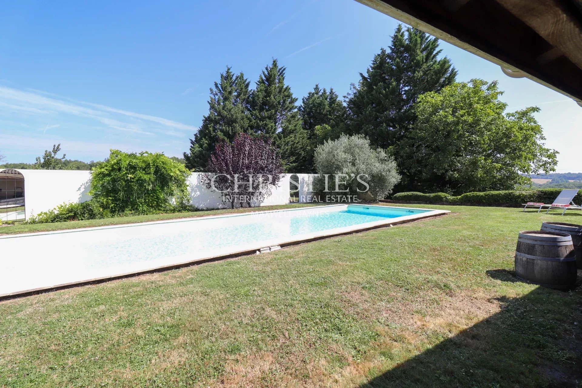 5 Bedroom Villa/Townhouse's Image 7