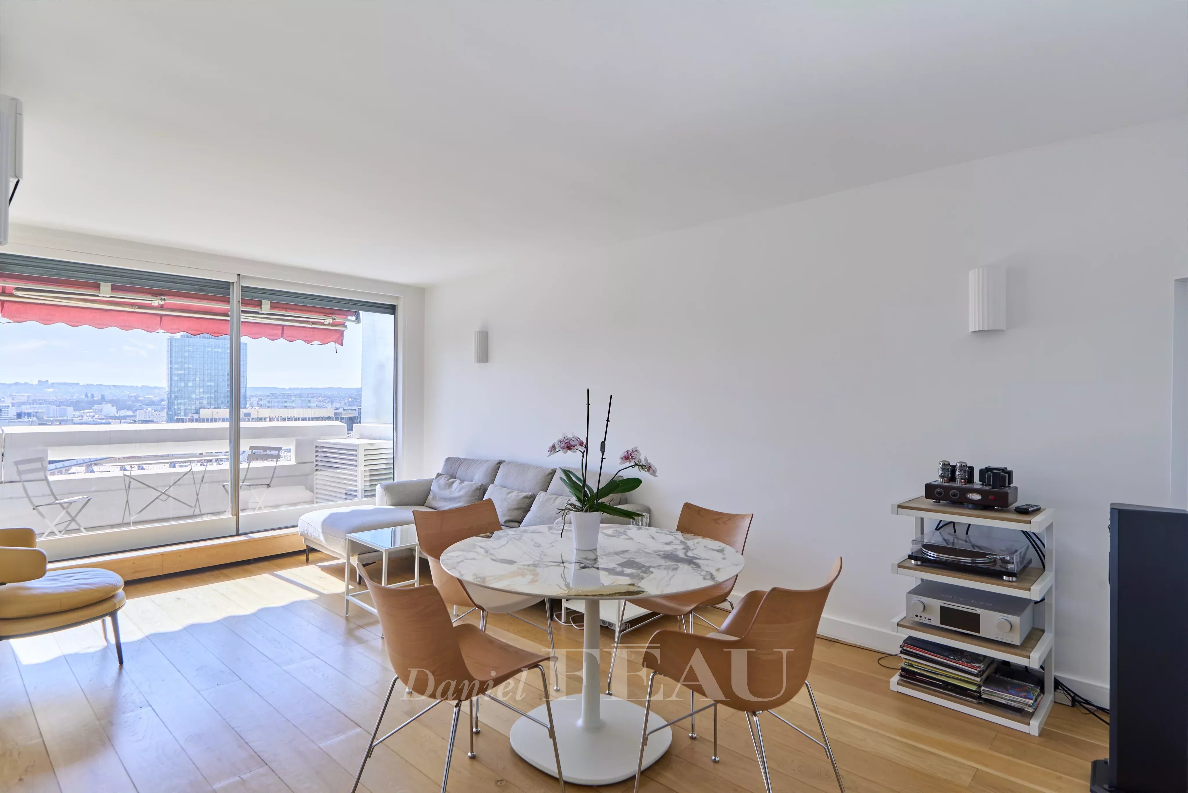 Sale Apartment Paris 15th