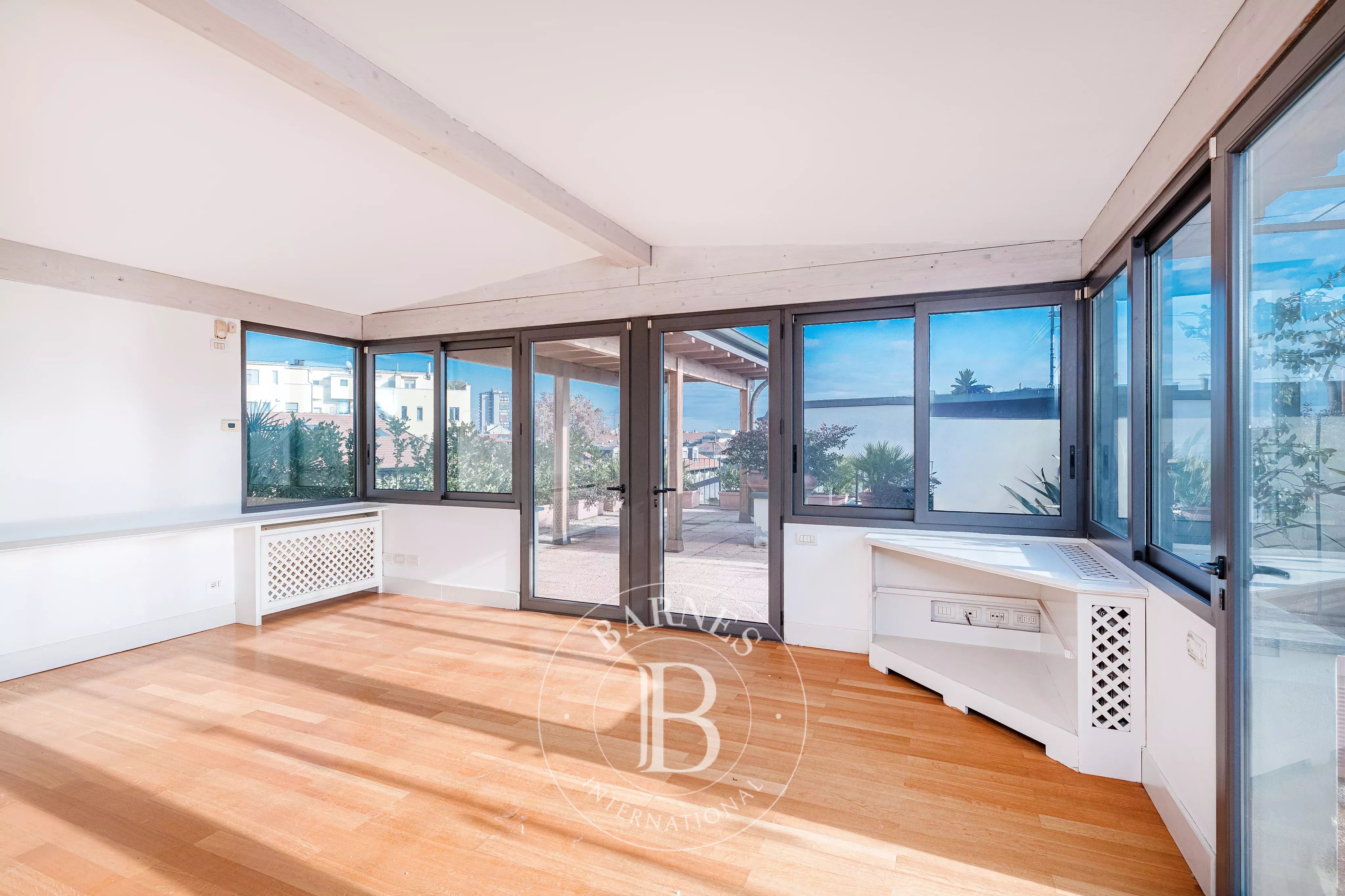 Meraviglioso attico su due livelli con terrazzo