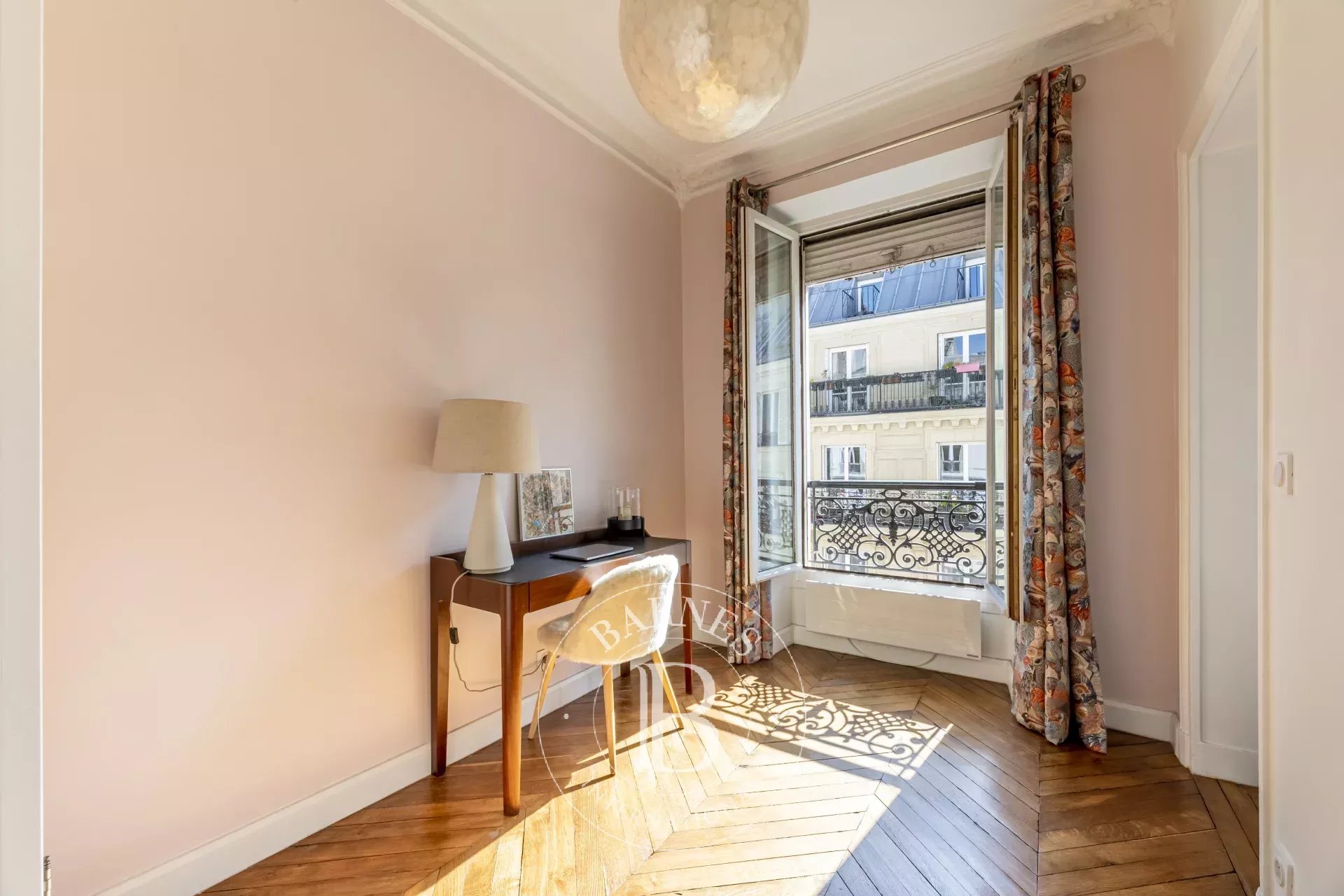 Daire Paris 8ème - picture 6