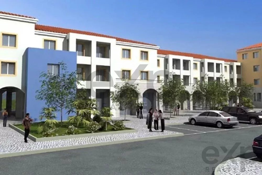 Lote com projecto aprovado para construção de prédio no centro de Coruche