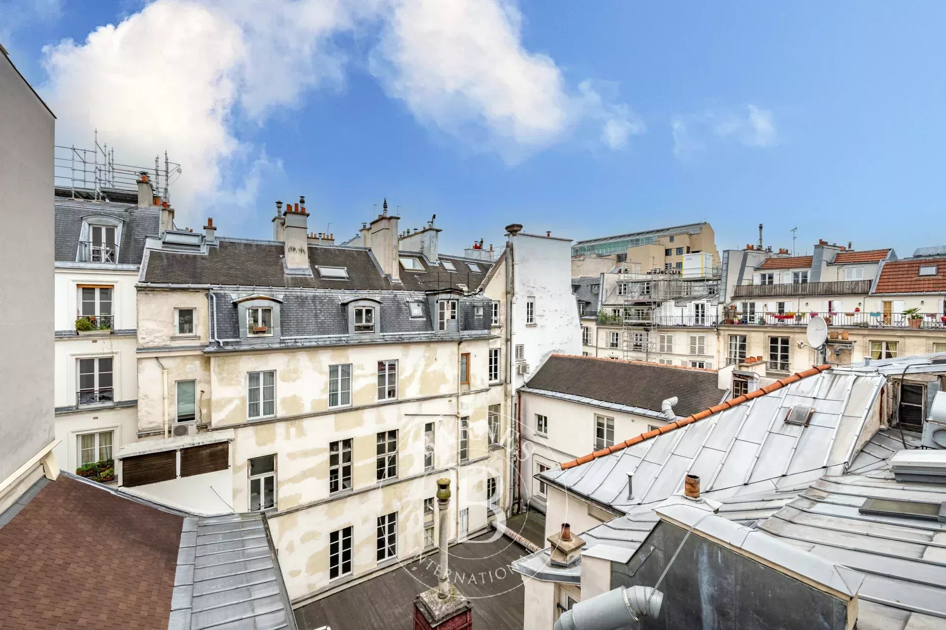 Daire Paris 4ème - picture 17