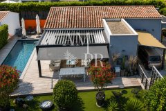 Elegant, single-story contemporary home with a pool in Mougins — photo 1 of 7