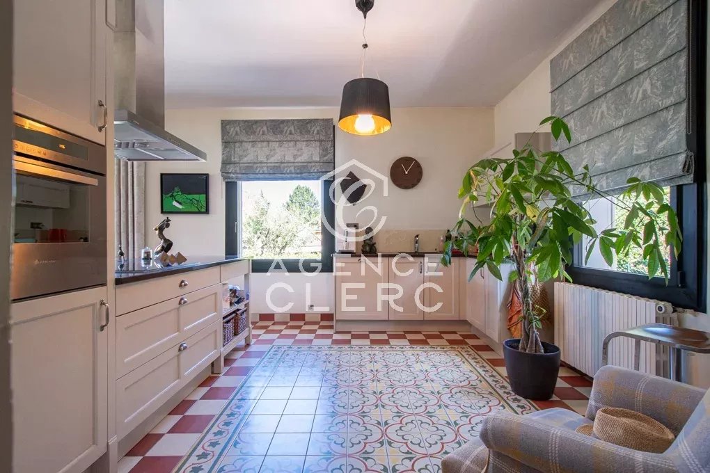 3 Bedroom Villa/Townhouse's Image 8