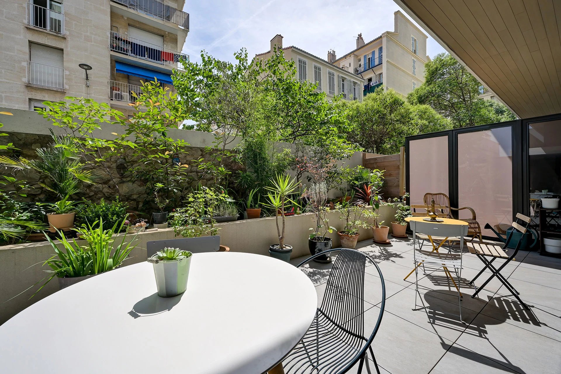 Recent residence - 2-bedroom duplex apartment