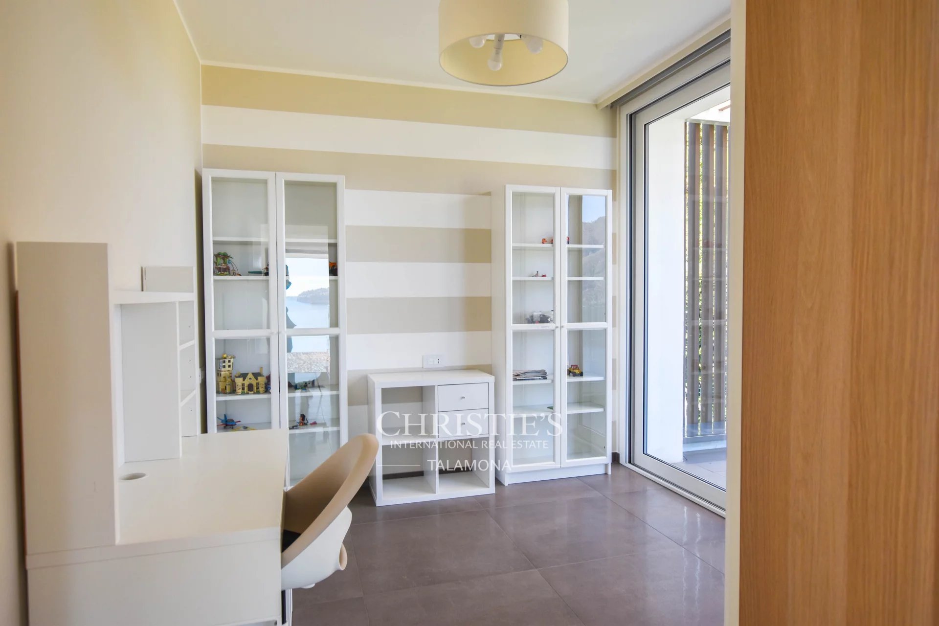 3 Bedroom Villa/Townhouse's Image 54
