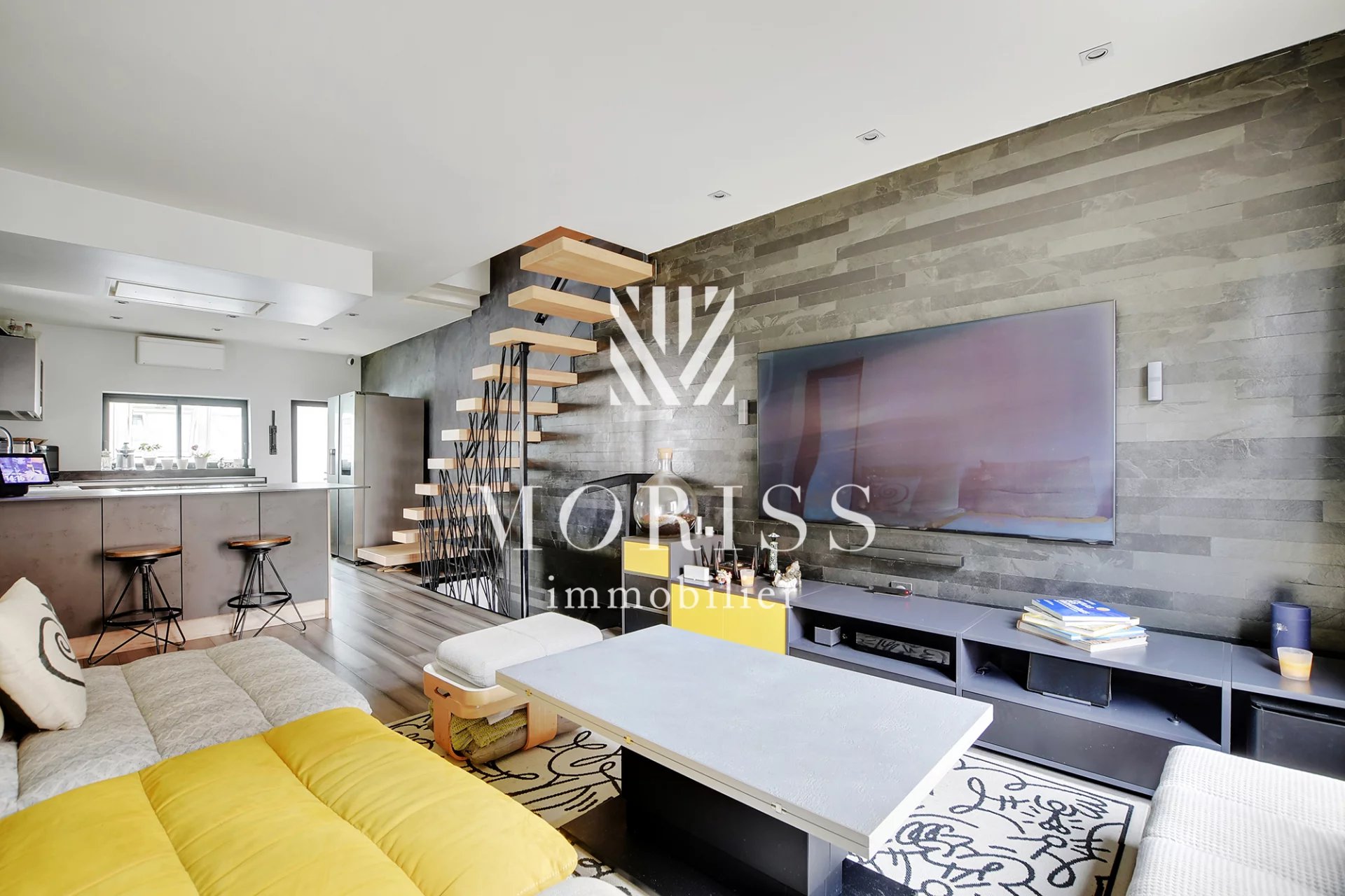 Ivry-sur-Seine - Maison de 6 pièces de 136m² - Image Array