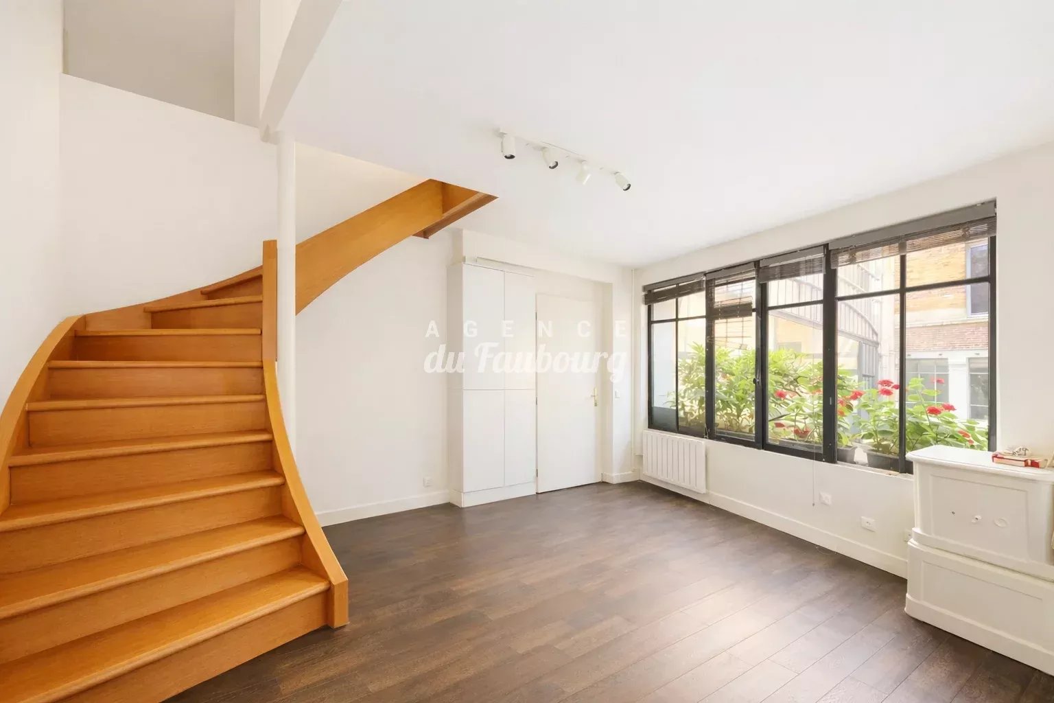 Agence immobilière de 