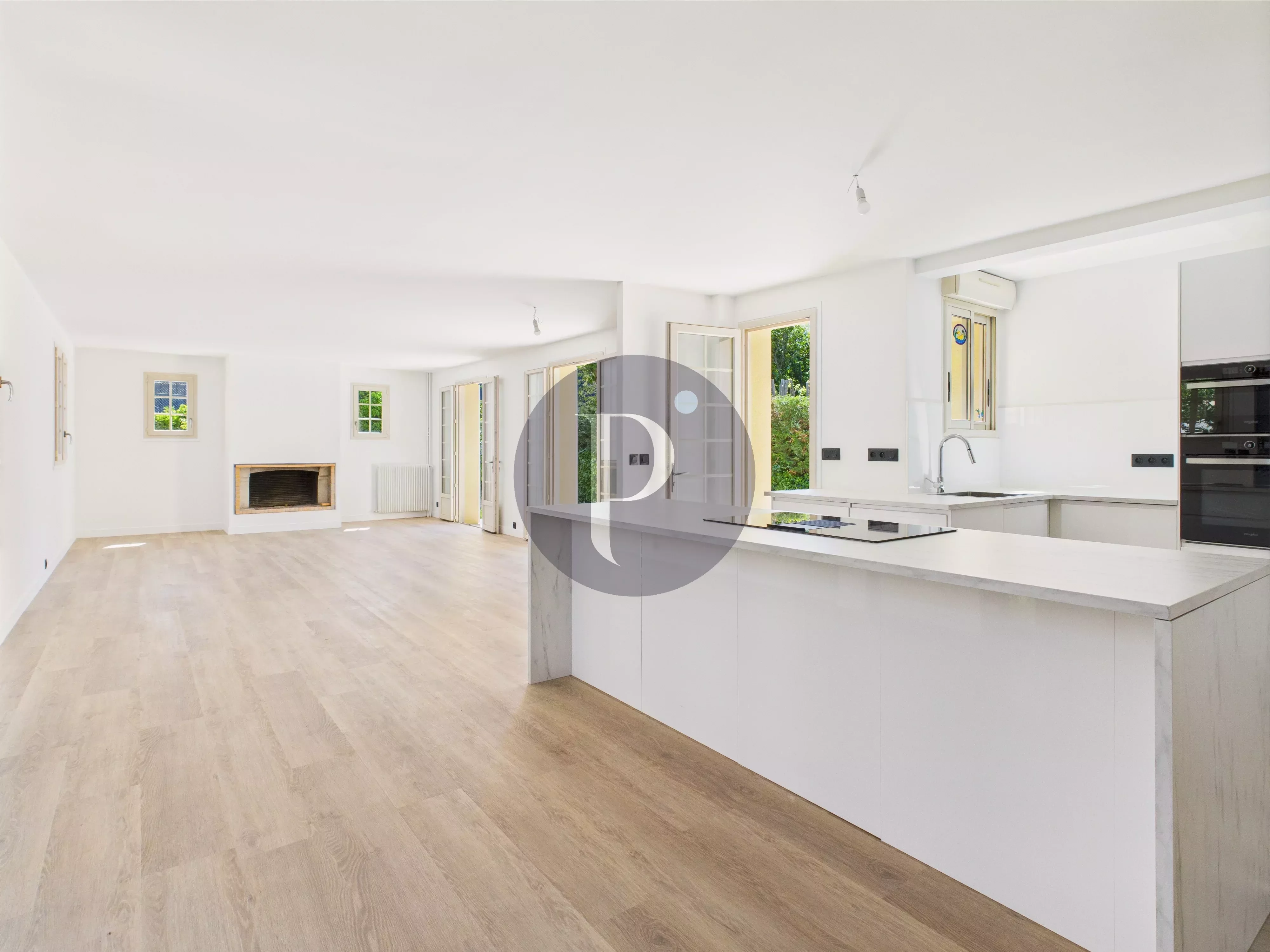 vente-maison-6-pieces-verrieres-le-buisson-85270510