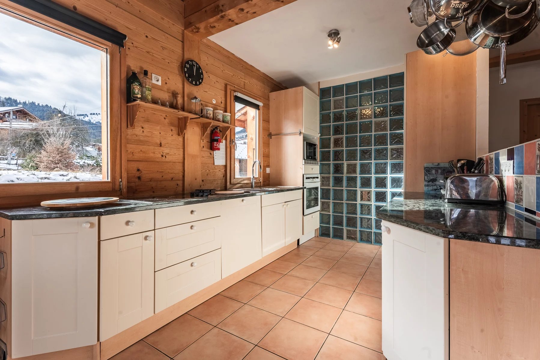 Photo of MORZINE - Large 8 bedroom chalet in Morzine