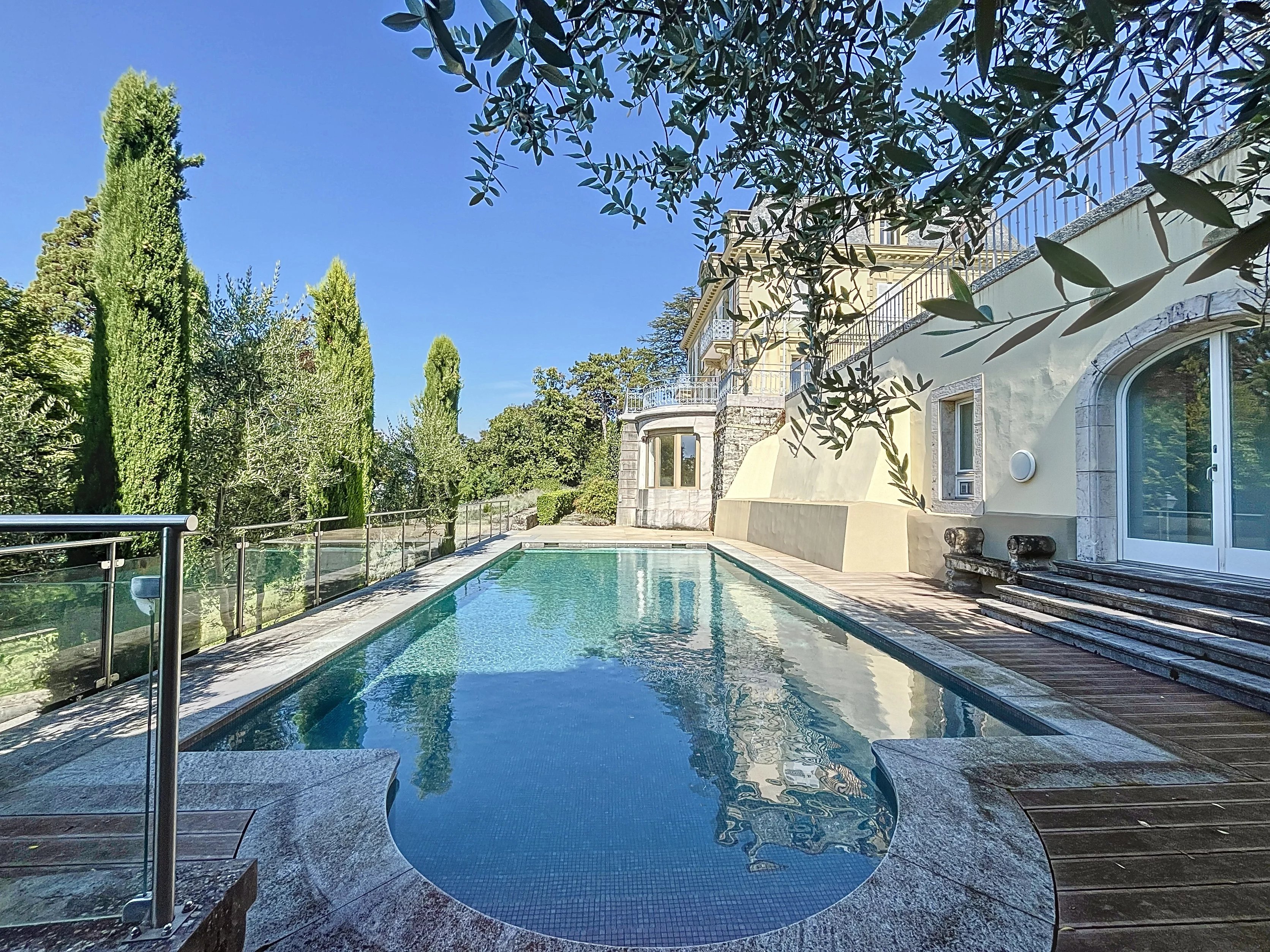 Exceptionnelle maison de maître avec vue lac à Cologny