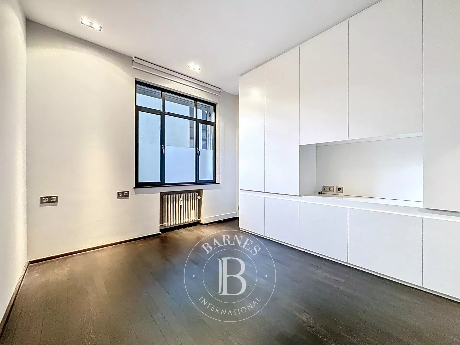 Châtelain/Louise – Bel appartement 2 chambres