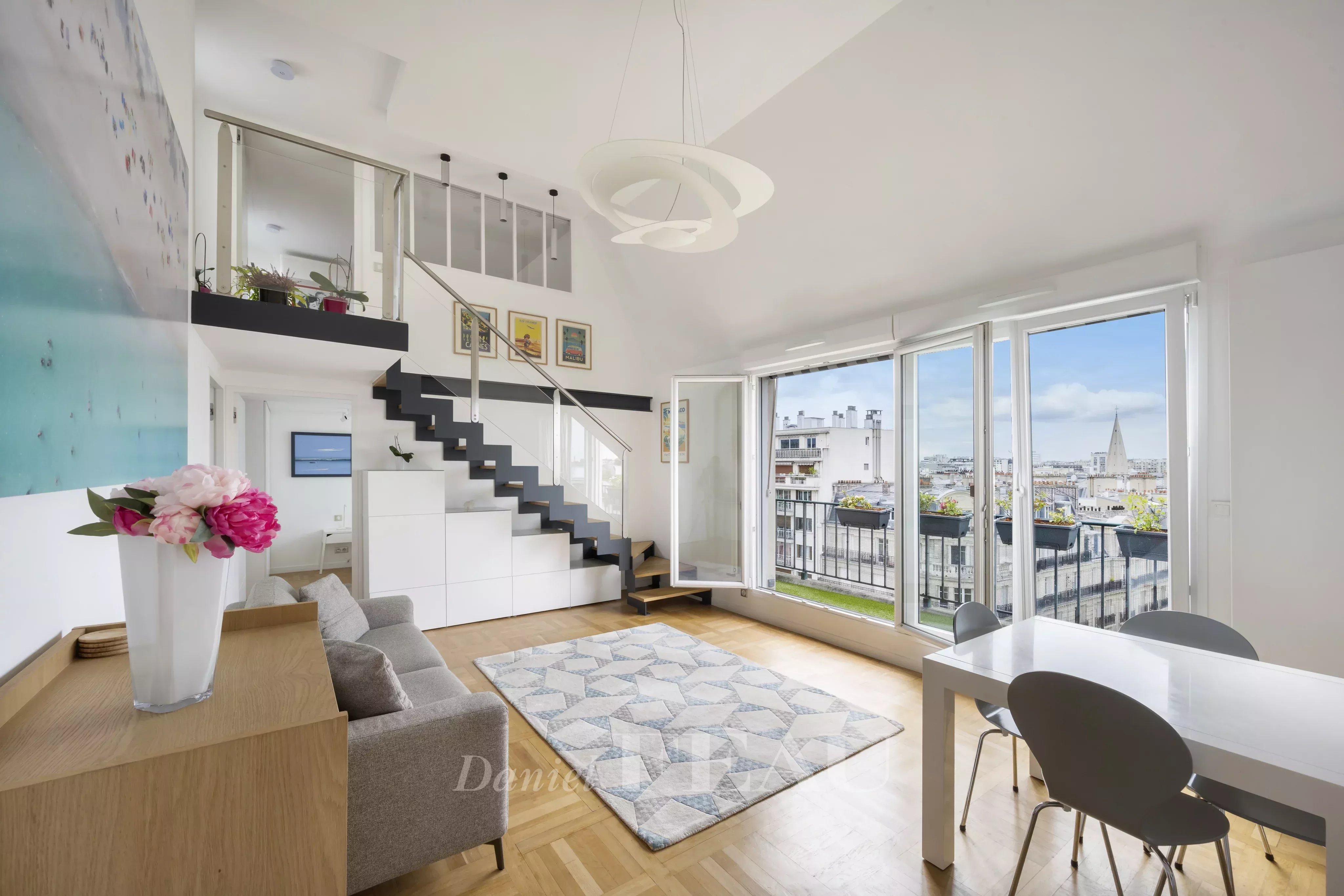 Sale Apartment Paris 15th