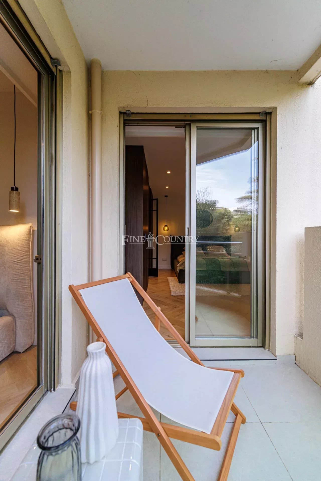 Photo of For Sale – 2-Bedroom Apartment – Cannes Montrose