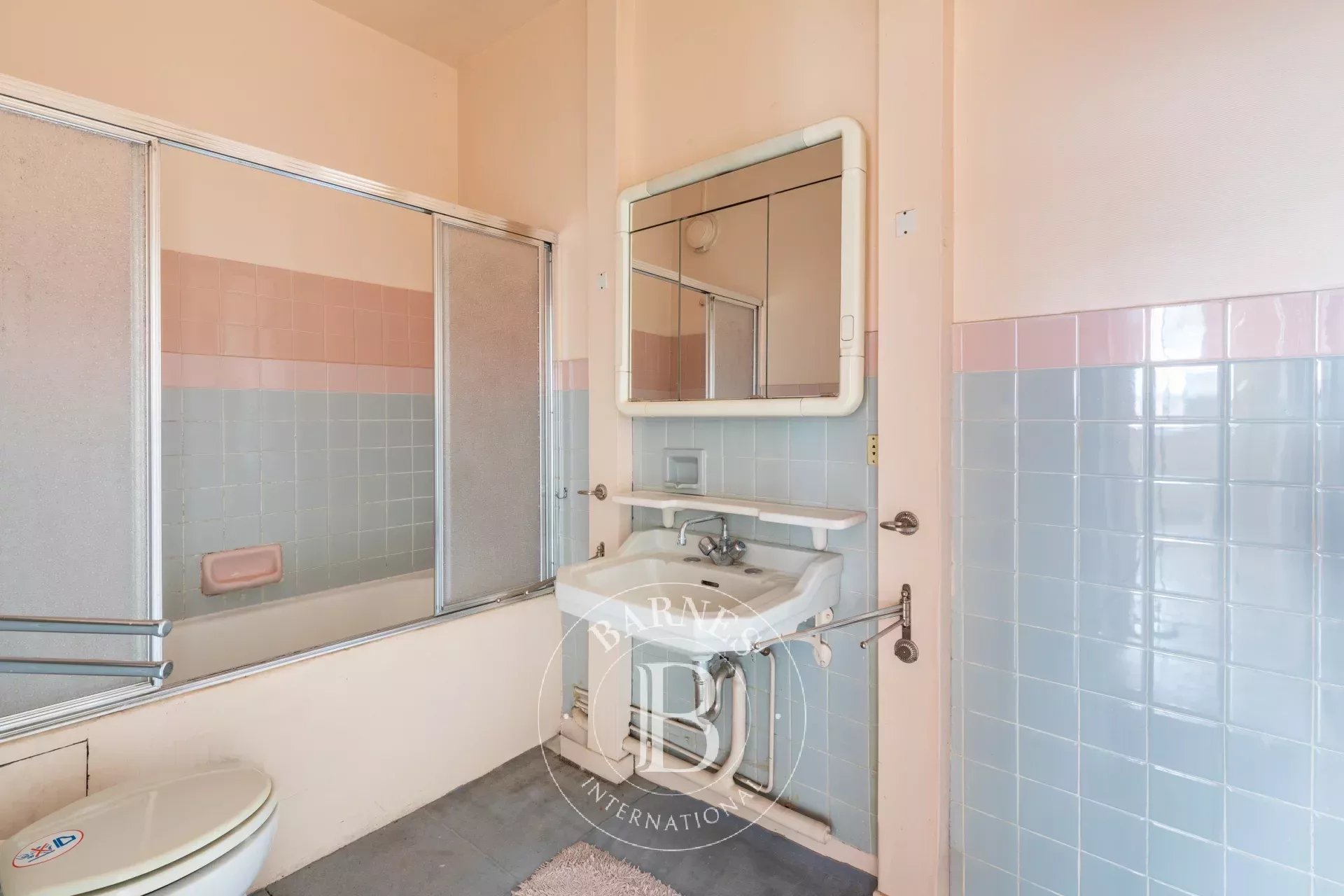 Paris  - Apartment 3 Bedrooms - picture 13