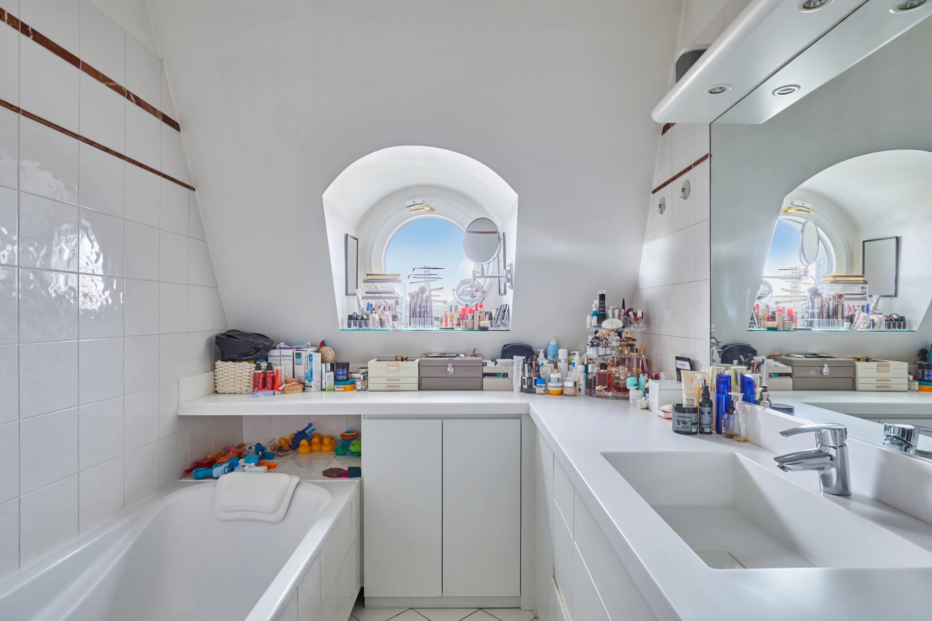 2 Bedroom Apartment/Flat's Image 5